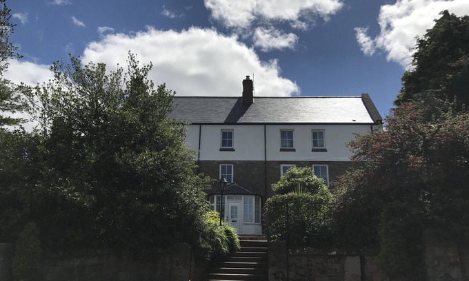 Fenwick House | 6 Bedrooms | Northumberland Coast | Recently Refurbished