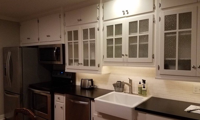 Fredericksburg House | 6 Blocks from Downtown Main Street- Great for Families & Girls Weekend