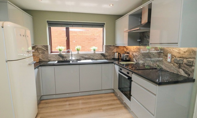 Ampleforth Cottage | 6 Fairfax Close