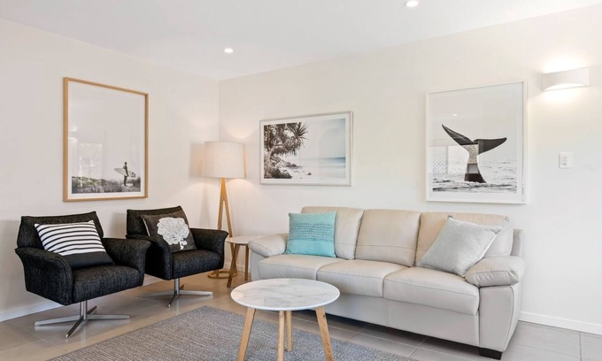 Maroochydore Apartment | 6 Kalyan - 2 bedroom unit in Cotton Tree - Stroll to shops, cafes, beach, river