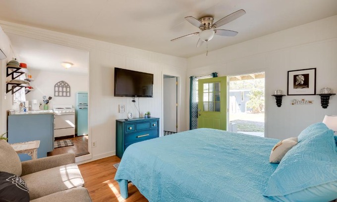 Magnolia Bluffs Apartment | 6 Mi to St George Island Cozy Gulf Coast Retreat!
