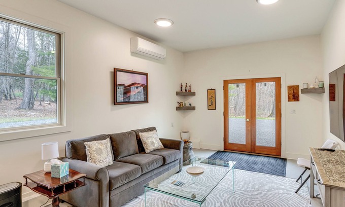 Richmond Apartment | 6 Mi to Tanglewood: Peaceful Berkshire Apt!