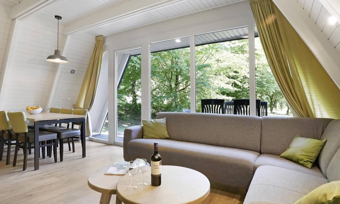 Kell am See House | 6-person bungalow in the holiday park Landal Hochwald