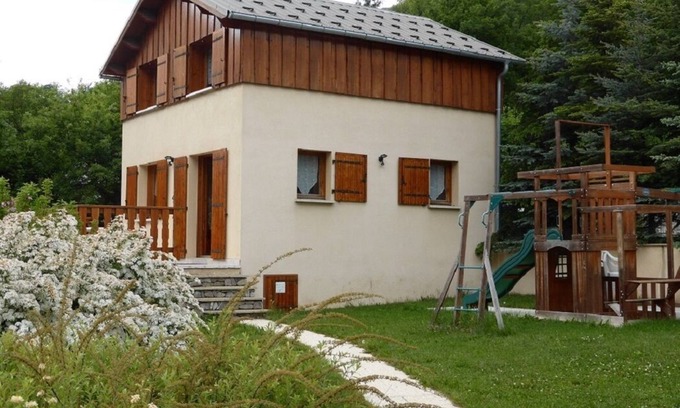 Saint-Jean-Saint-Nicolas Ski Chalet | 6-person chalet in the heart of Champsaur