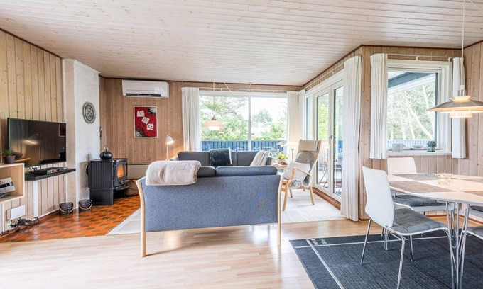 Houstrup House | 6 person holiday home in Nørre Nebel