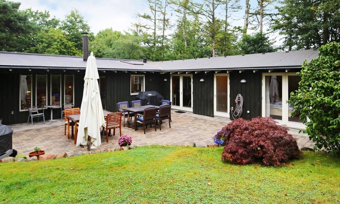 Smidstrup Strand House | 6 person holiday home in Gilleleje
