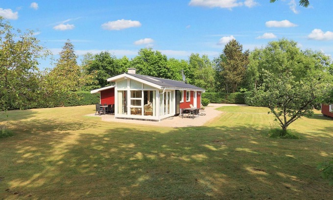 Egense House | 6 person holiday home in Storvorde