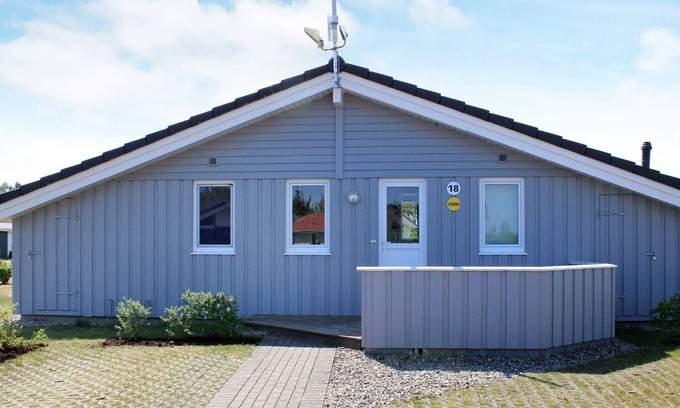 Lensterstrand House | 6 person holiday home in GROEMITZ