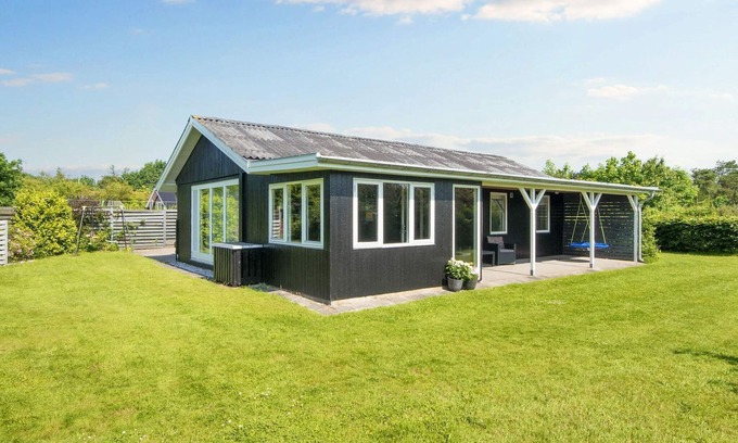 Ringkøbing-Skjern Municipality House | 6 person holiday home in Skjern-By Traum