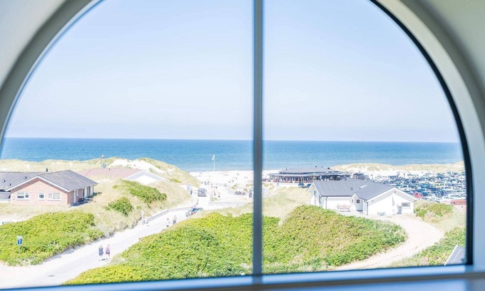 Henne Strand House | 6 person holiday home in Henne