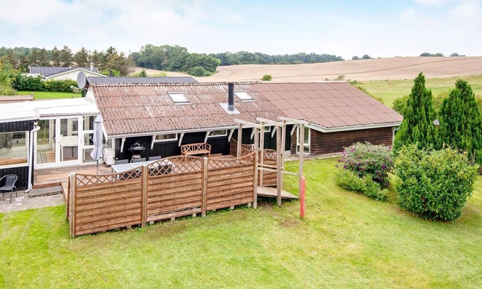 Ronde House | 6 person holiday home in Rønde-By Traum