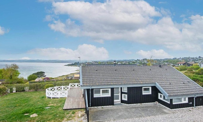 Farvang House | 6 person holiday home in Ebeltoft