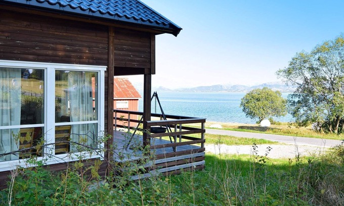 Torget House | 6 person holiday home in Sømna