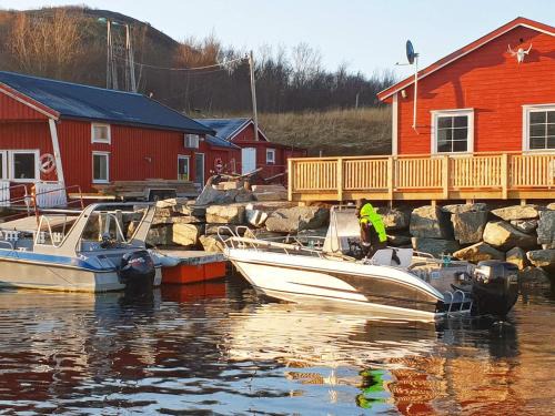 Oksvoll House | 6 person holiday home in Oksvoll
