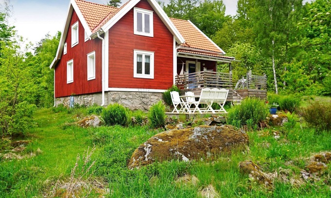 Astad House | 6 person holiday home in HALLABRO