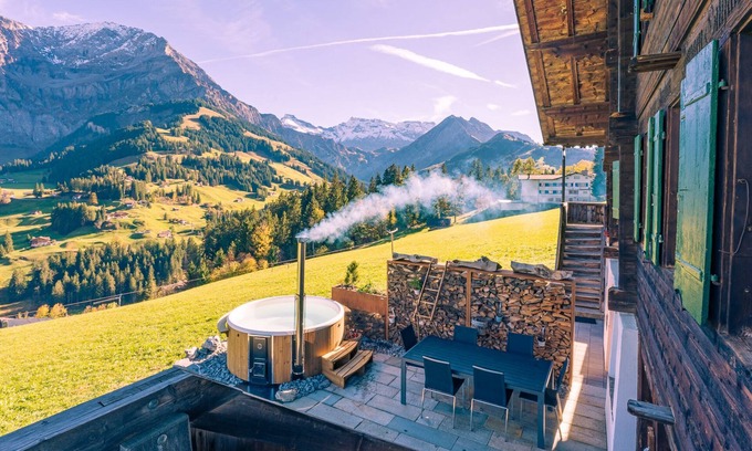 Adelboden Ski Chalet | 6 person vacation apartment with hot tub in the mountains