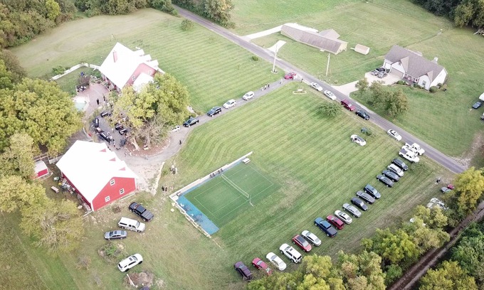 Edwardsville House | 6-Star Country Living: Legends, Speedway, American Royal, Cabelas, 15 Dwntwn KC