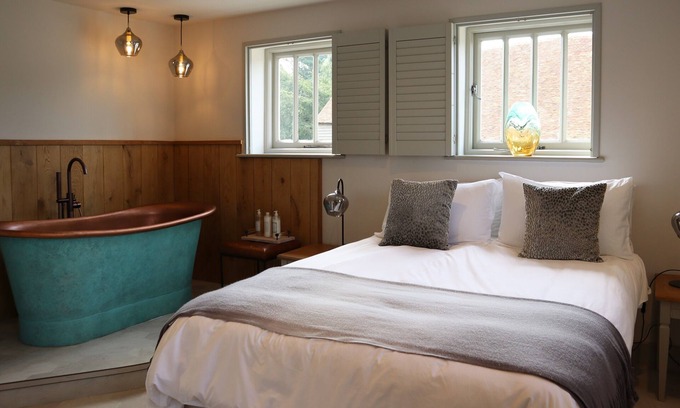 Benenden Cottage | 6 Weaver's Cottage - a luxurious retreat