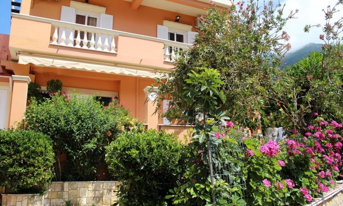 Skala Apartment | 60 m² Apartment ∙ 2 bedrooms ∙ 5 guests
