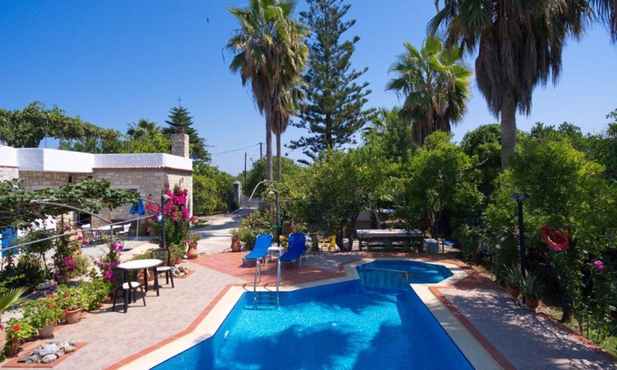 Varipetron Villa | 60 m² Villa ∙ 1 bedroom ∙ 4 guests