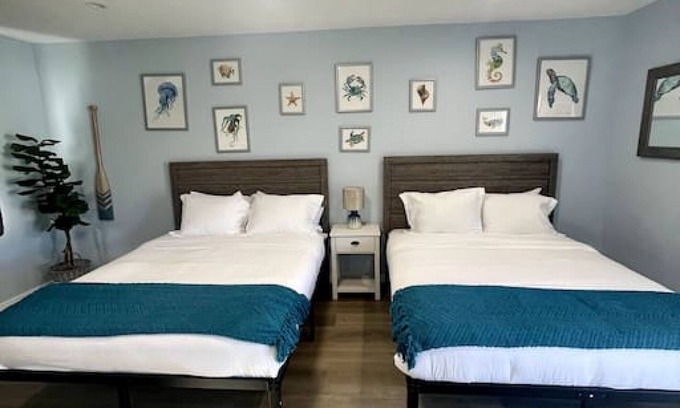 Downtown Hollywood Apartment | 600 apt 8 · Beachy Style Studio W/Parking 10 min to FLL.