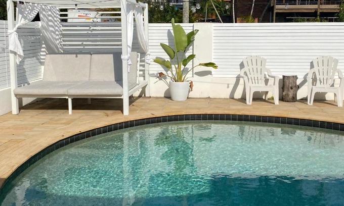 Maroochydore House | 600m to Beach, Family Entertainer, Aircon, Pool & Pizza oven