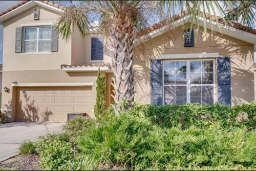 Loughman House | 6079 Enchanted Villa 7 Bed by Disney
