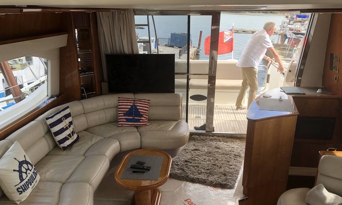 Tower Hill Boat Rental | 60ft Italian Superyacht Stay Aboard