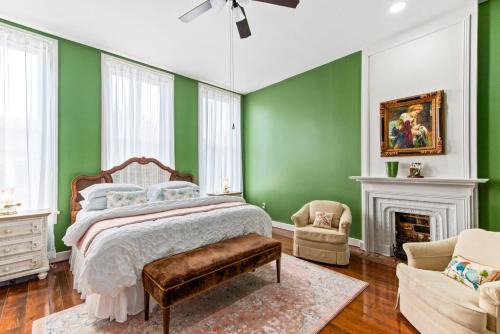 Natchez Apartment | 610 Franklin - Upstairs - 1 Bed, 1 Bath, Sleeps 4, Walk to Downtown