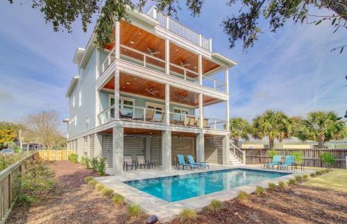 Isle of Palms House | 616 Carolina Boulevard by AvantStay Ocean Views from Decks