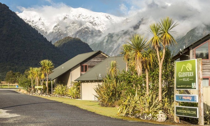 Franz Josef Glacier Resort | 62 m² Resort ∙ 2 bedrooms ∙ 5 guests