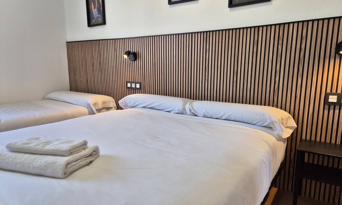 Las Campas y San Claudio Apartment | 648A2 Apartamentos Mareval
