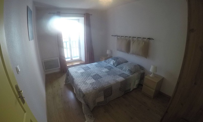 Ax-les-Thermes Apartment | 64m2 T3 Centre Village D'ax les Thermes