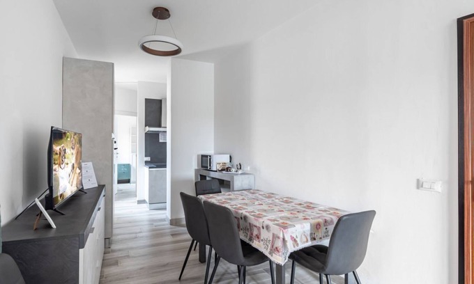 Peraga Apartment | 65 sqm apartment located on the first floor of a building without a lift (stairs to access), can comfortably accommodate up to 6 people.The accommodation consists of two bedrooms, living room with kitchenette, bathroom and balcony.The accommodation is lo