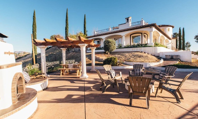 Temecula Villa | 650 m² Villa ∙ 7 bedrooms ∙ 10 guests