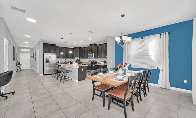 Lindfields House | 6BR, 5Ba Home Close to Disney-Pool & Hot Tub!Theme Rooms!Xbox!Conservation View!