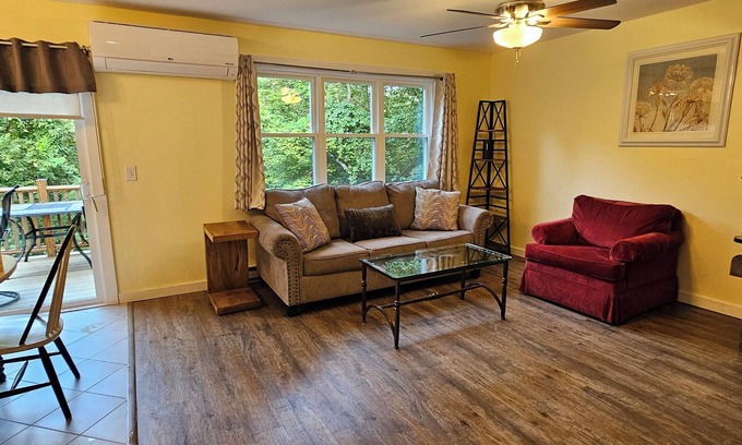 Ashford House | 6mi to UConn; Peaceful Country Family Home
