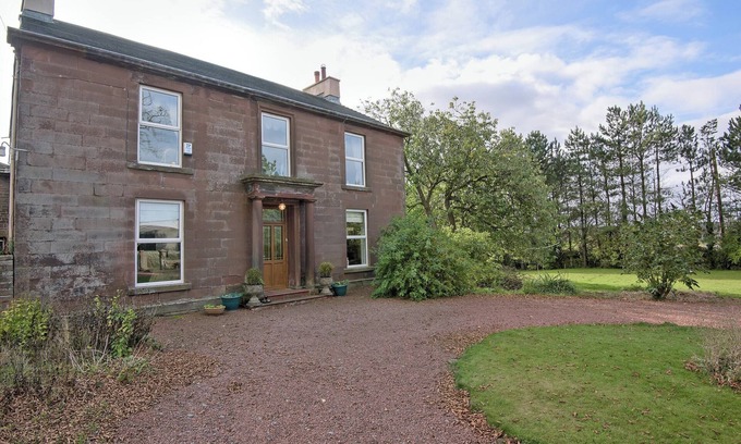 Maryport Cottage | 7 bedroom accommodation in Edderside, near Allonby