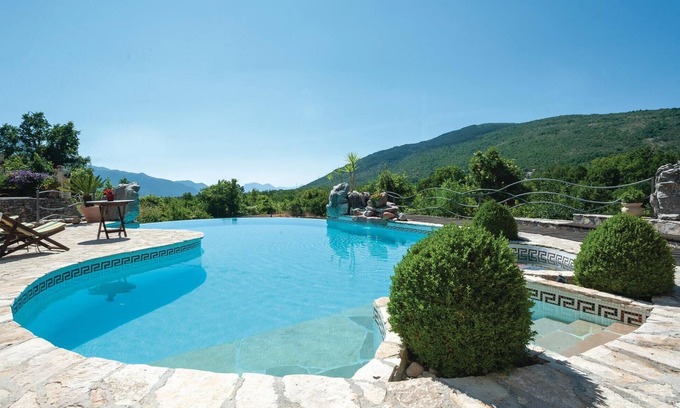Sestanovac House | 7 bedroom gorgeous home in Grabovac
