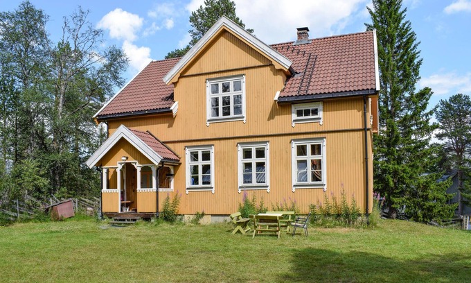 Soemaadalen House | 7 bedroom lovely home in Tufsingdalen