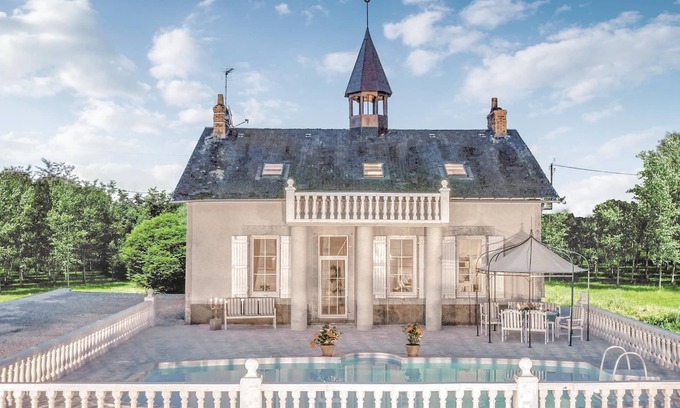 Ardentes House | 7 bedroom stunning home in Ardentes