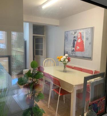 Harringay House | 7 Bedroom Victorian House Zone 2