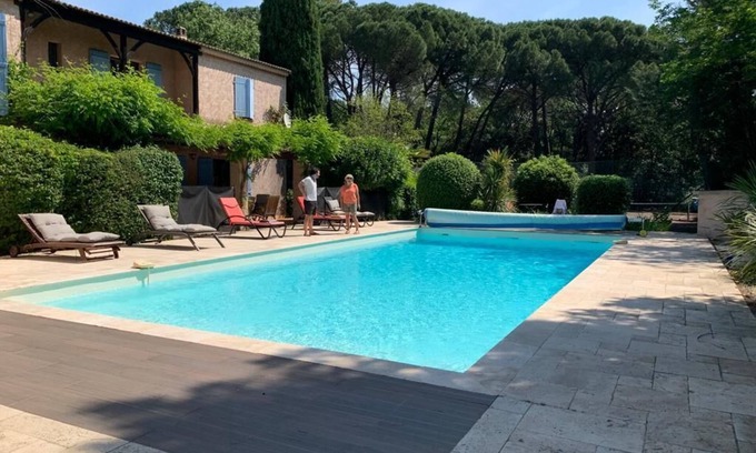 Le Val Villa | 7 bedroom villa, swimming pool and tennis court in Provence verte