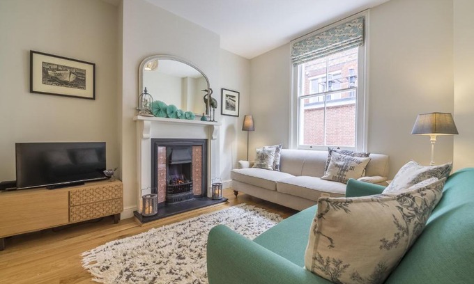 Aldeburgh House | 7 Brudenell Street