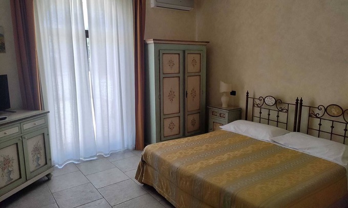 Sternatia House | 7 Camera per 2 Persone con Ampio Terrazza Grikò Country Slow Hotel Salento