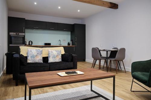 Preston Apartment | 7 Cannon Street