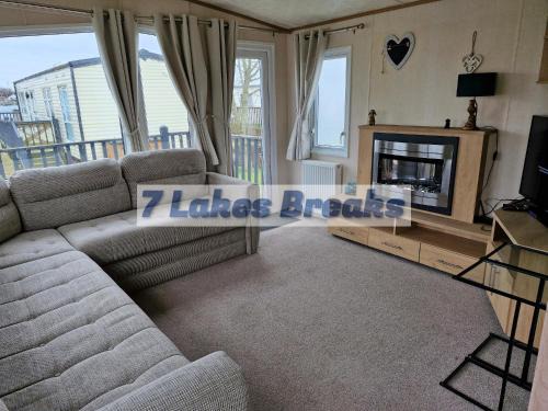 Crowle House | 7 Lakes Breaks at 7 Lakes Country Park-WF73