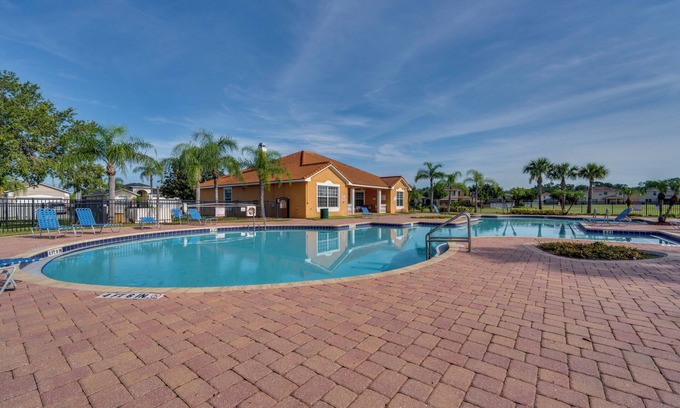 Crystal Cove House | 7 Mi to Disney: Family Home w/Resort Perks