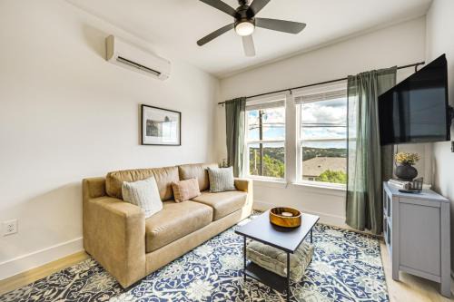Dripping Springs House | 7 Mi to Dtwn Dripping Springs Home with Views!