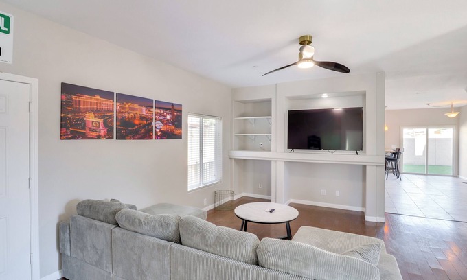 Orchards House | 7 Mi to Fremont Street: Spacious Vegas Home!